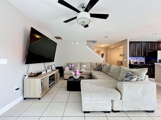 10672 CABBAGE TREE LOOP, Orlando, FL 32825