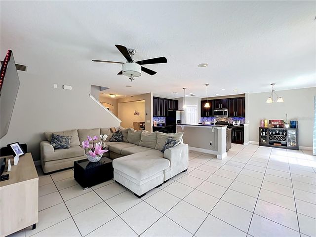 10672 CABBAGE TREE LOOP, Orlando, FL 32825
