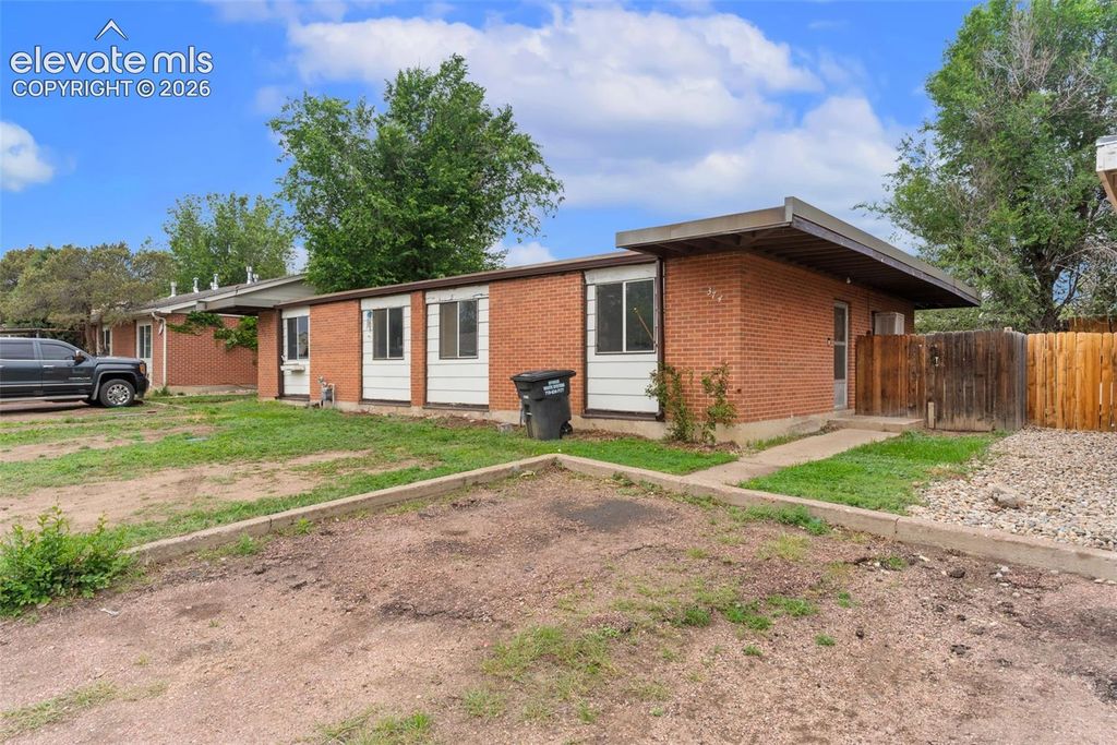 374 Greensboro NA, Colorado Springs, CO 80906