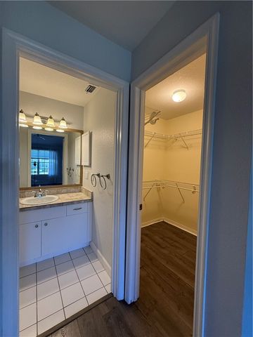 1845 Waterford Drive 5, Vero Beach, FL 32966