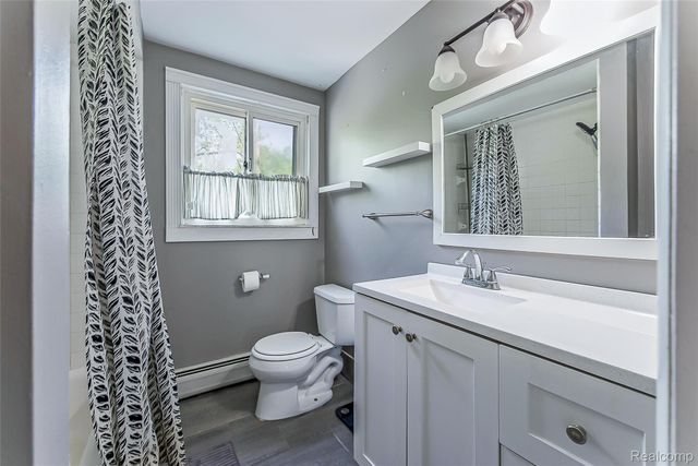 1107 Odessa Drive, Holly Village, MI 48442