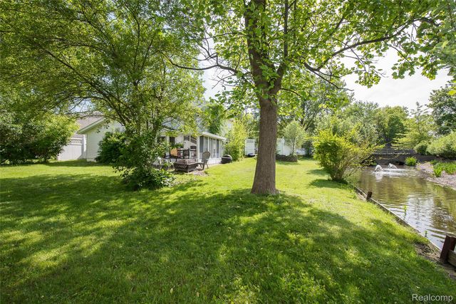 1107 Odessa Drive, Holly Village, MI 48442