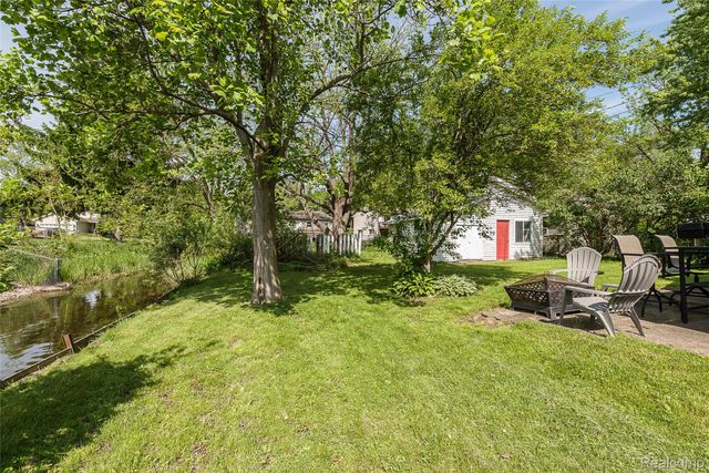 1107 Odessa Drive, Holly Village, MI 48442