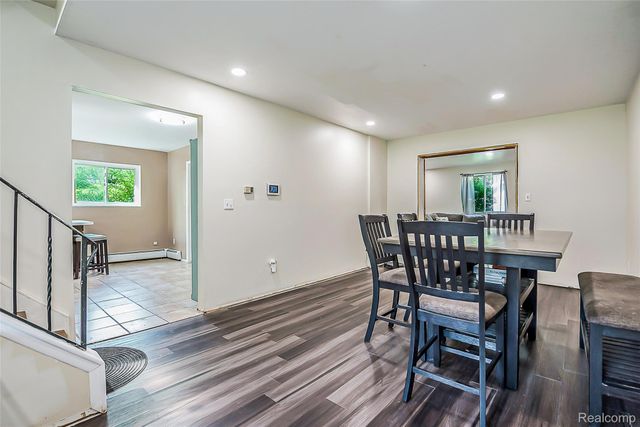 1107 Odessa Drive, Holly Village, MI 48442