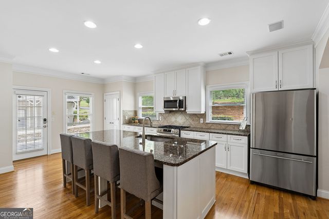 1651 Barfield Run Run NW, Atlanta, GA 30318