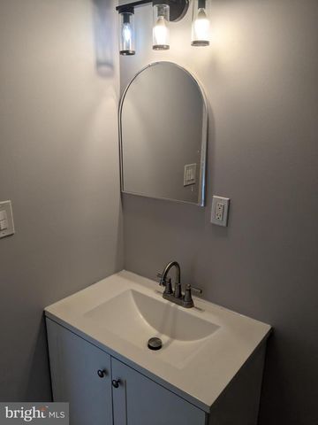 178-APT #2 W HANOVER ST, Trenton, NJ 08618