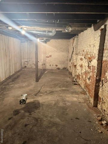 2952 Columbus Street, Detroit, MI 48206
