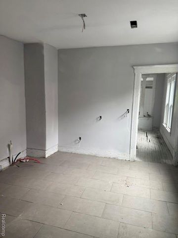 2952 Columbus Street, Detroit, MI 48206