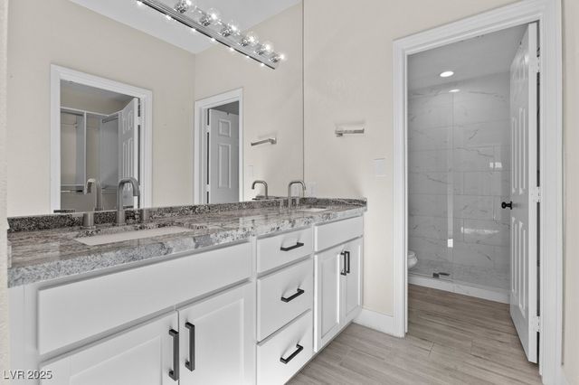 6934 Emerald Springs Lane, Las Vegas, NV 89113