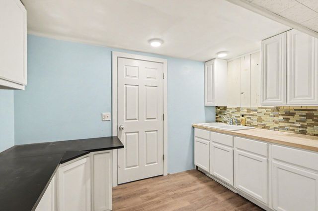 3814 Rockwood Drive, Kalamazoo Twp, MI 49004