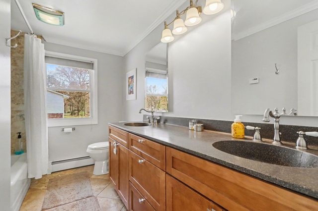 3814 Rockwood Drive, Kalamazoo Twp, MI 49004