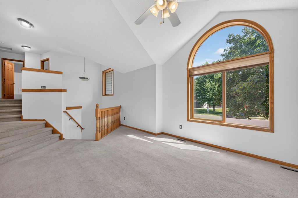 10288 Kali Avenue NE, Albertville, MN 55301 — photo 4