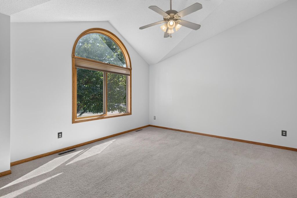 10288 Kali Avenue NE, Albertville, MN 55301 — photo 5
