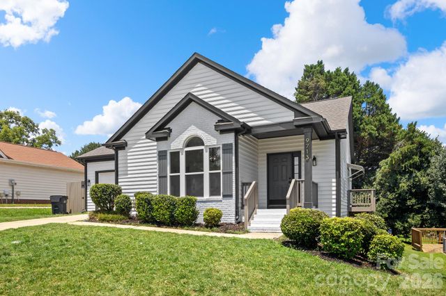 9713 Pernell Lane, Charlotte, NC 28213