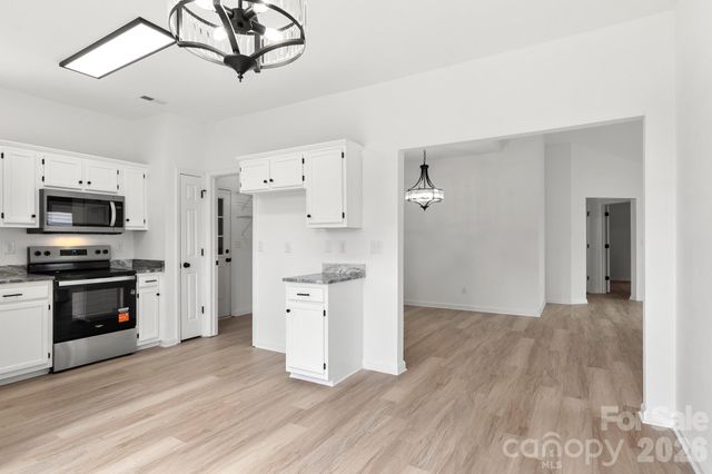 9713 Pernell Lane, Charlotte, NC 28213