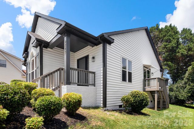 9713 Pernell Lane, Charlotte, NC 28213