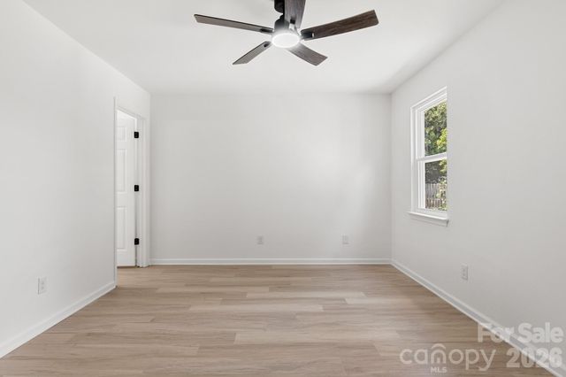 9713 Pernell Lane, Charlotte, NC 28213