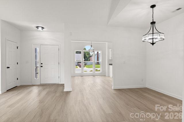 9713 Pernell Lane, Charlotte, NC 28213