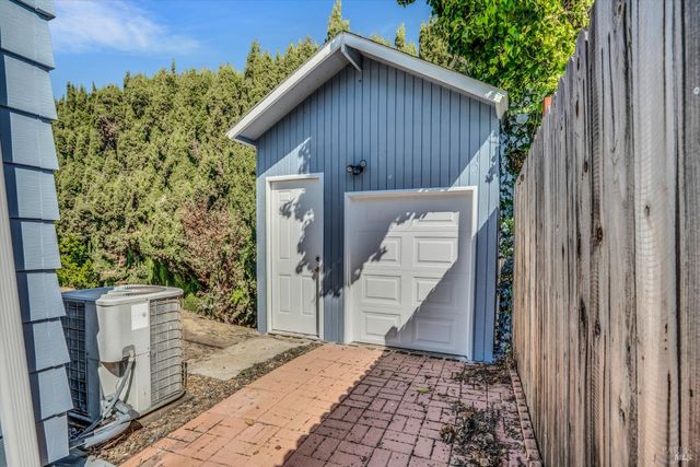 20 Constance Dr, Vallejo, CA 94590