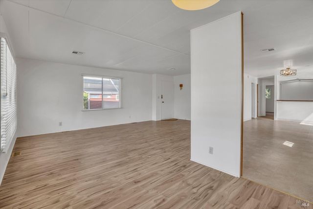 20 Constance Dr, Vallejo, CA 94590