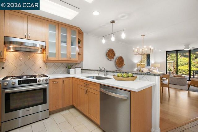 1232 Fairlawn Court 4, Walnut Creek, CA 94595