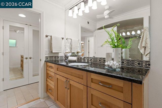 1232 Fairlawn Court 4, Walnut Creek, CA 94595