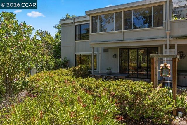 1232 Fairlawn Court 4, Walnut Creek, CA 94595