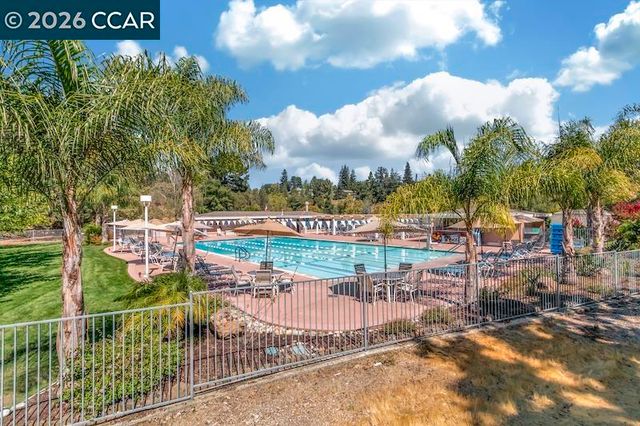 1232 Fairlawn Court 4, Walnut Creek, CA 94595