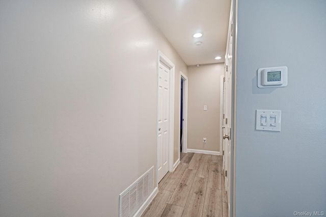 515 Picasso Way 515, Middle Island, NY 11953