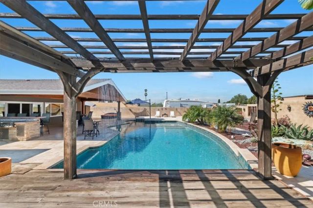 257 8th Street, Norco, CA 92860