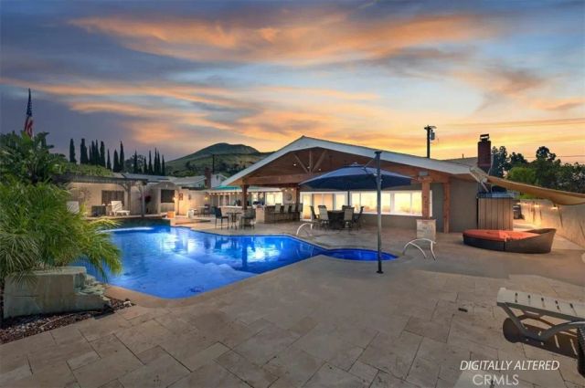 257 8th Street, Norco, CA 92860