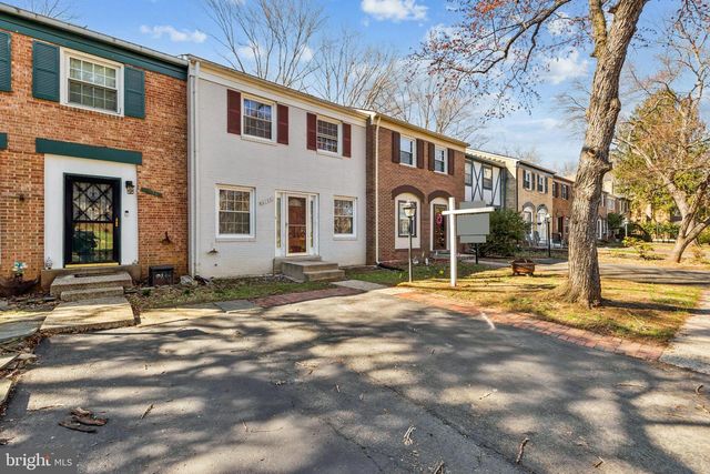 6136 GOTHWAITE DR, Centreville, VA 20120