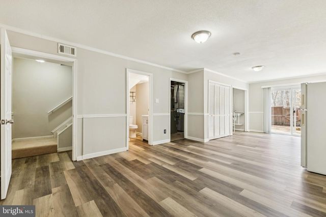 6136 GOTHWAITE DR, Centreville, VA 20120