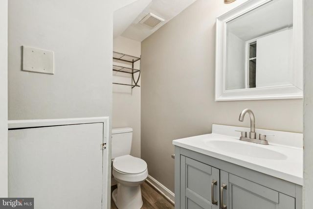 6136 GOTHWAITE DR, Centreville, VA 20120