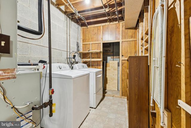 6136 GOTHWAITE DR, Centreville, VA 20120