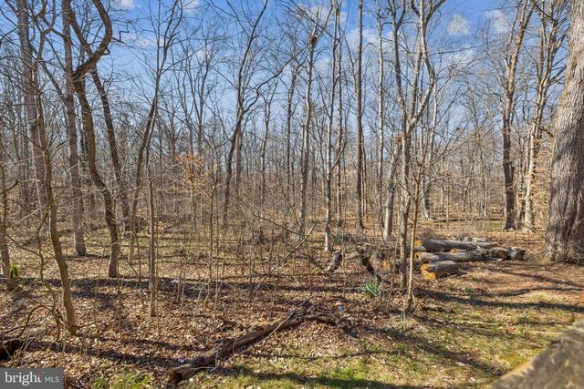 6136 GOTHWAITE DR, Centreville, VA 20120