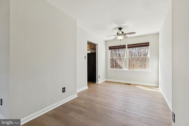 6136 GOTHWAITE DR, Centreville, VA 20120