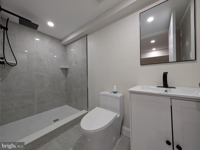 7741 FAYETTE ST, Philadelphia, PA 19150