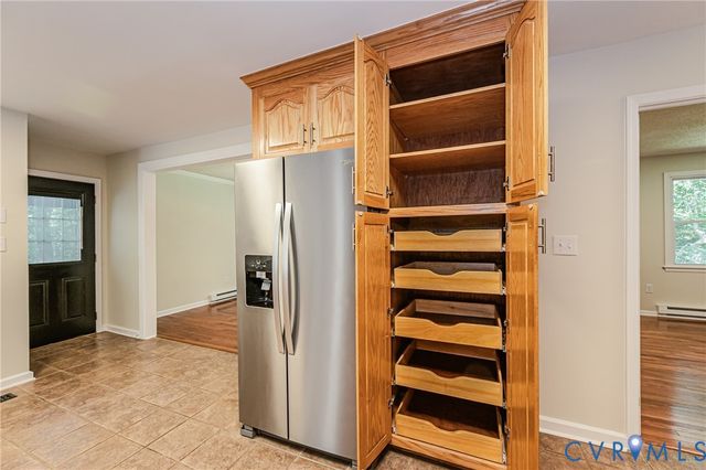 16110 Rowlett Rd, Chesterfield, VA 23838