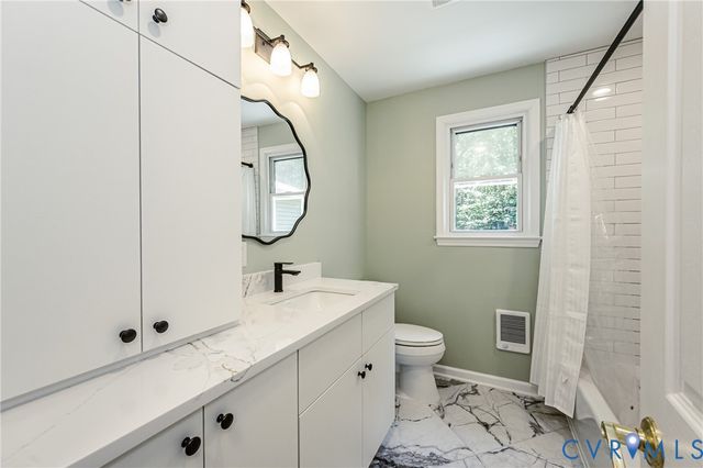 16110 Rowlett Rd, Chesterfield, VA 23838
