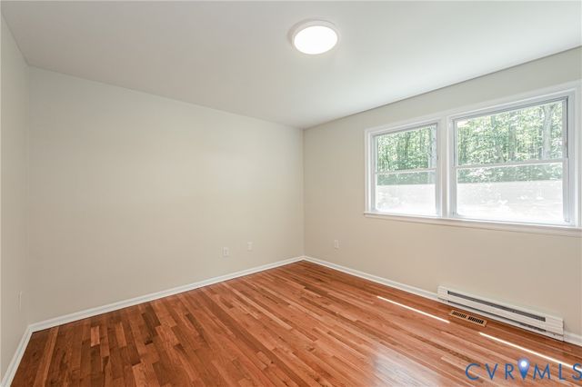 16110 Rowlett Rd, Chesterfield, VA 23838