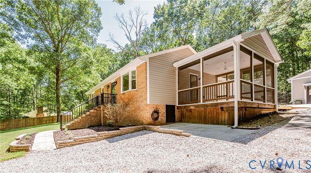 16110 Rowlett Rd, Chesterfield, VA 23838