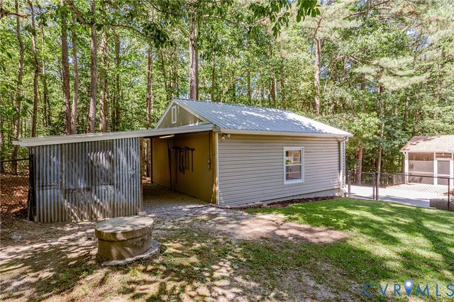 16110 Rowlett Rd, Chesterfield, VA 23838