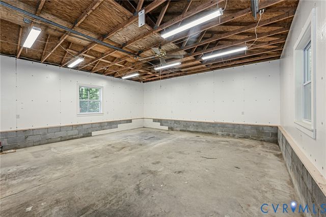 16110 Rowlett Rd, Chesterfield, VA 23838
