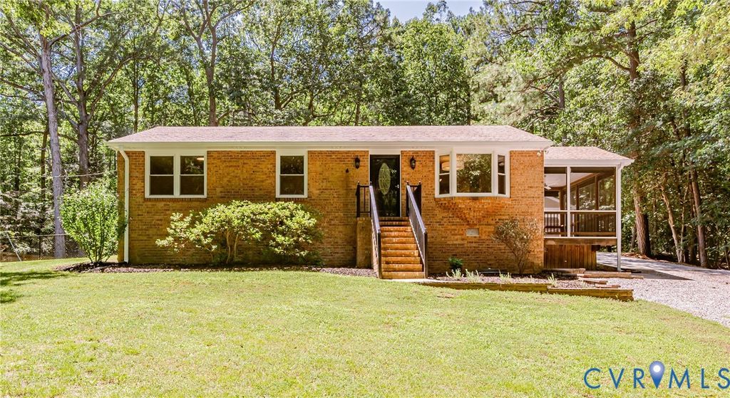 16110 Rowlett Rd, Chesterfield, VA 23838