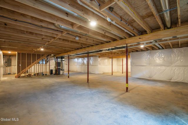 6 Stillwood Lane, South Glens Falls, NY 12803