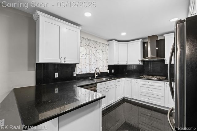 36451 Harness Circle Court, Clinton Charter Township, MI 48035