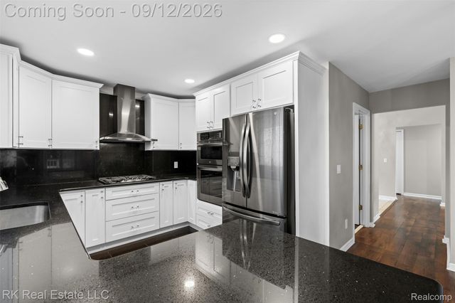 36451 Harness Circle Court, Clinton Charter Township, MI 48035