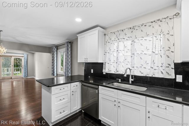 36451 Harness Circle Court, Clinton Charter Township, MI 48035
