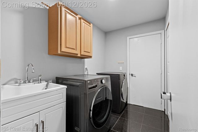 36451 Harness Circle Court, Clinton Charter Township, MI 48035